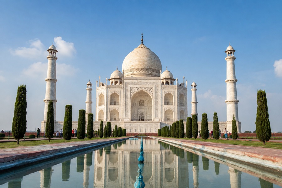 Agra Taj Mahal Tourism: A Complete Journey Through Mughal Heritage